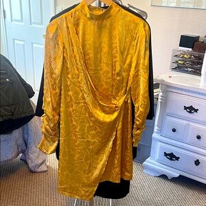 Elegant Yellow Gold Dress